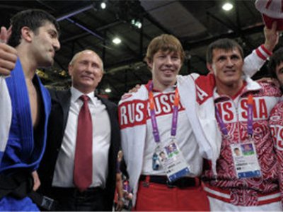Президент России Владимир Путин по мере возможности смотрит Олимпиаду 2012
