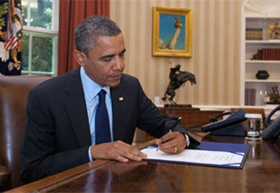 Президент США Барак Обама подписал в пятницу закон об ужесточении экономических санкций против Ирана