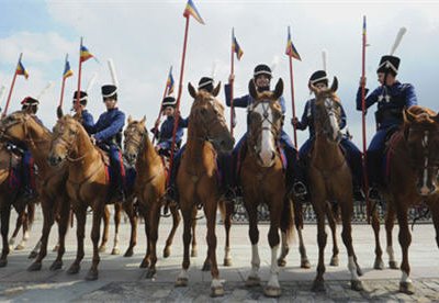 Участники конного похода Москва – Париж достигли сегодня города Смоленска
