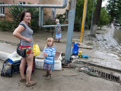 В Краснодарском крае без электричества остаются более 4,5 тысячи человек