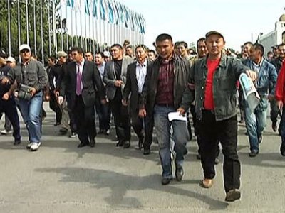 После беспорядков в Бишкеке, прошедших накануне полиция не исключает новых  ...