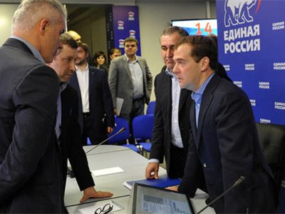 Кандидатов, снявшихся с региональных выборов в пользу «Единой России», обещали трудоустроить