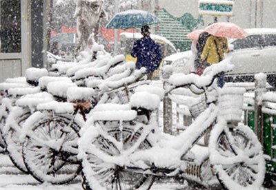 На китайскую столицу обрушился буран — город завален снегом