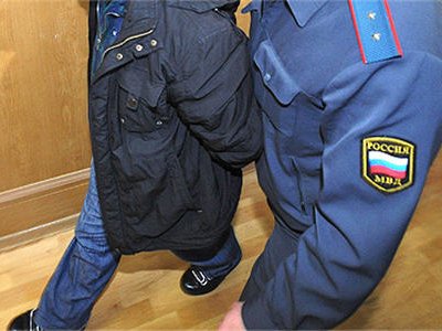 Оренбуржцу, ударившему полицейского, грозит уголовная ответственность