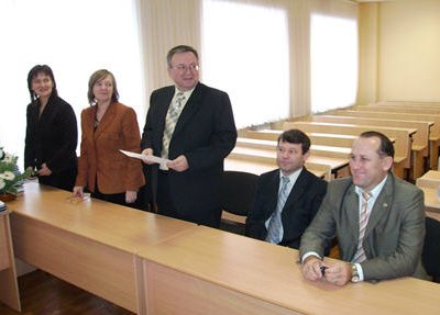 В администрации Оренбурга чествовали людей рабочих профессий