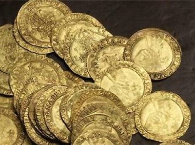 Задержан мужчина похитивший у местного коллекционера старинные монеты и драгоценности