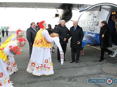 Сегодня в Орск прилетел губернатор Оренбургской области Юрий Берг