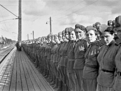 Праздничная колонна Новотроицка «Бессмертный полк» в День Победы 9 МАЯ