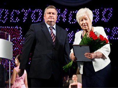 Лучшим медработникам вручены Почетные грамоты Заксобрания Оренбургской области