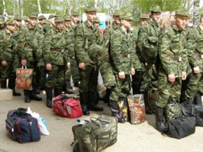 В военкомате Новотроицка проходят последние заседания призывной комиссии