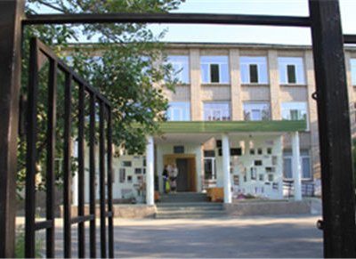 У школы надёжные шефы — коллектив Новотроицкого завода хромовых соединений