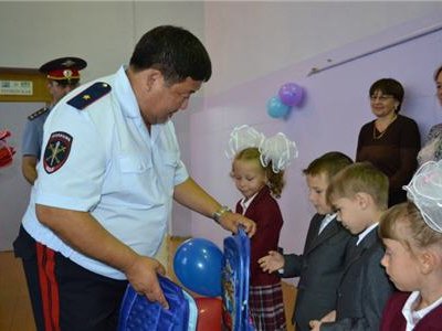 Воспитанников санаторного Дома детства поздравил с 1-м сентября Ефрем Романов