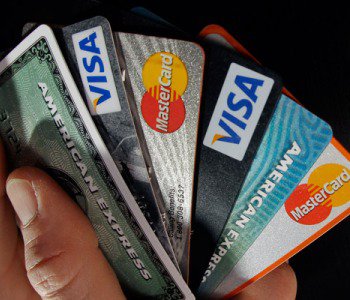 Как выполняется получение кредитной карты